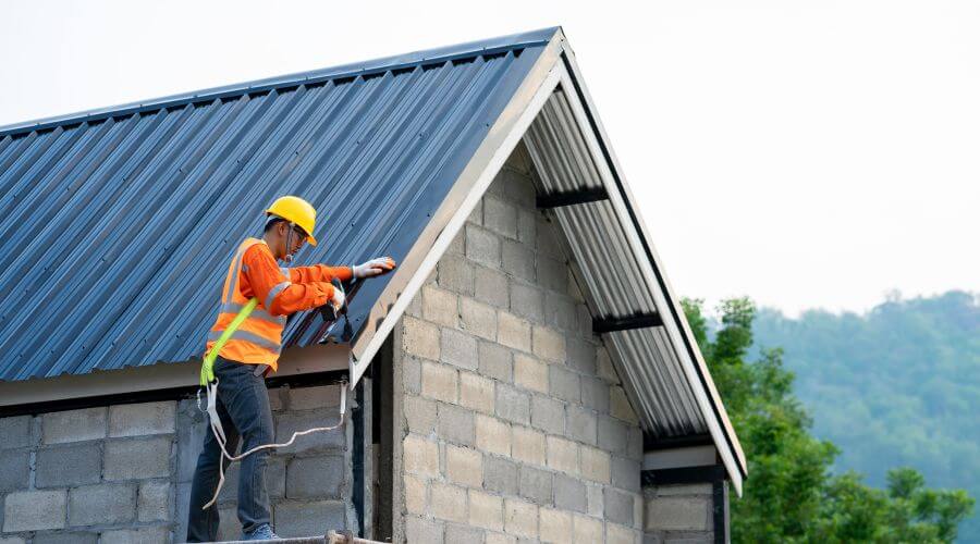 Professional residential roofers in Perrysville, IN